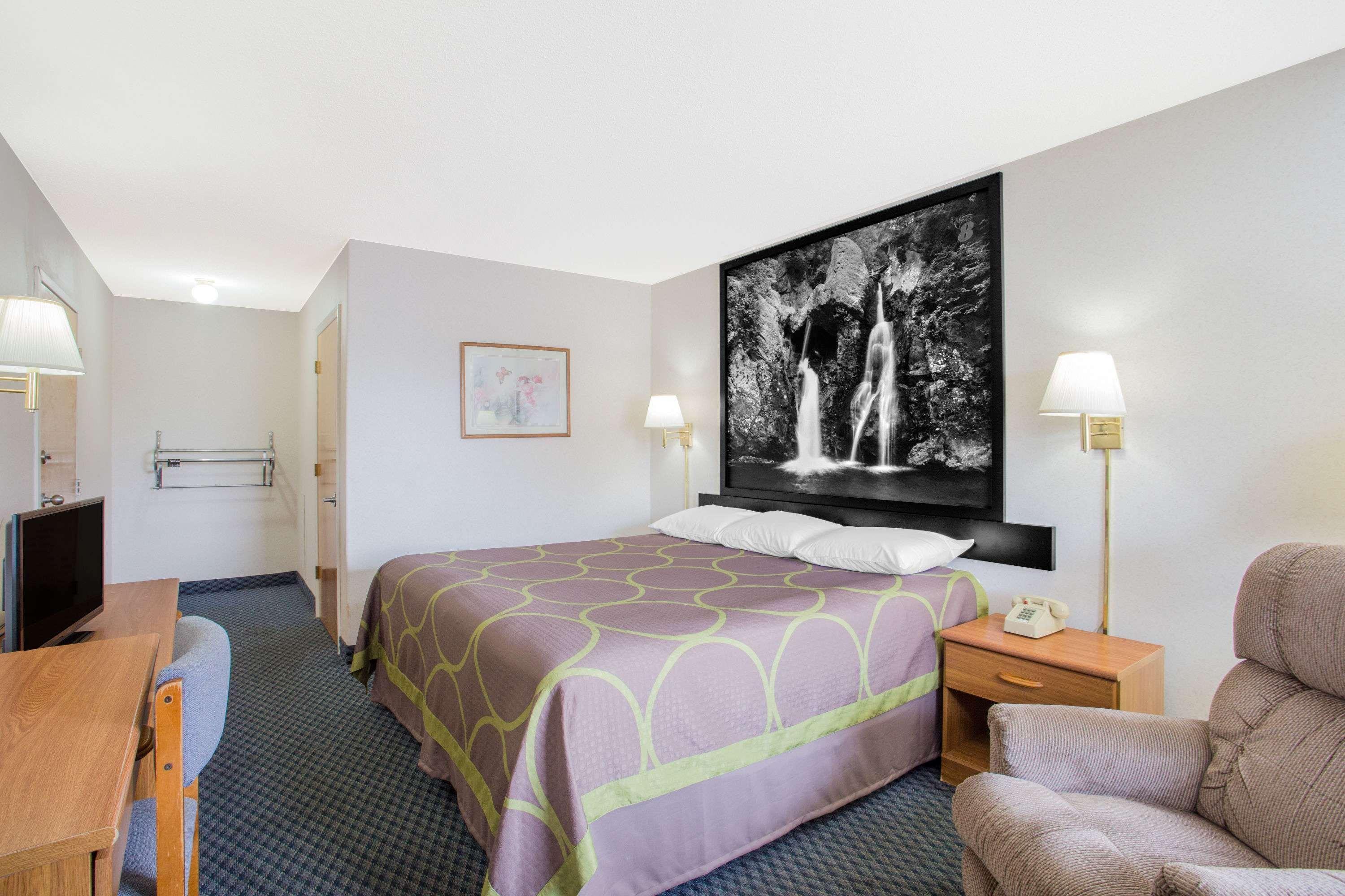 Super 8 By Wyndham Christiansburg Motel Dış mekan fotoğraf